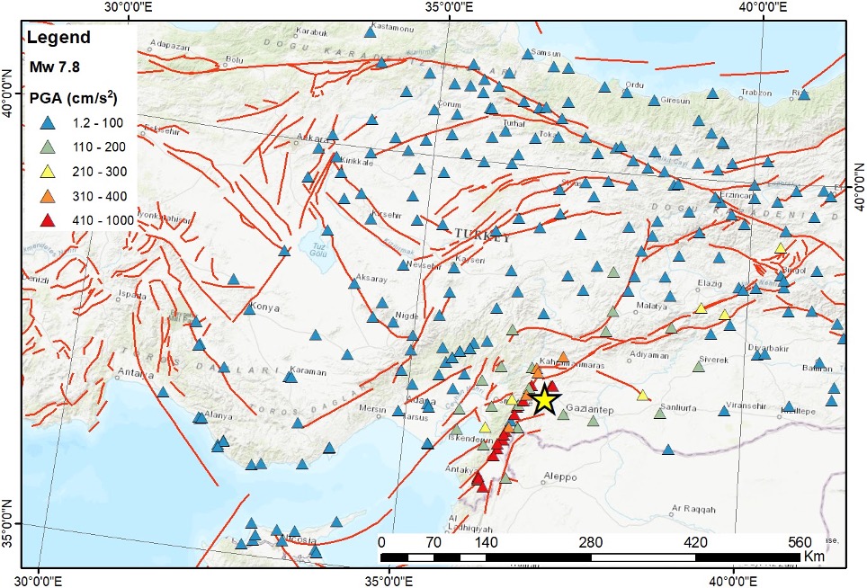 Analisi preliminare delle registrazioni accelerometriche del terremoto in Turchia (Mw 7.9) del 6 febbraio 2023